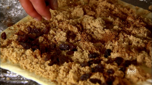 Schnelle, klebrige Brötchen aus Blätterteig