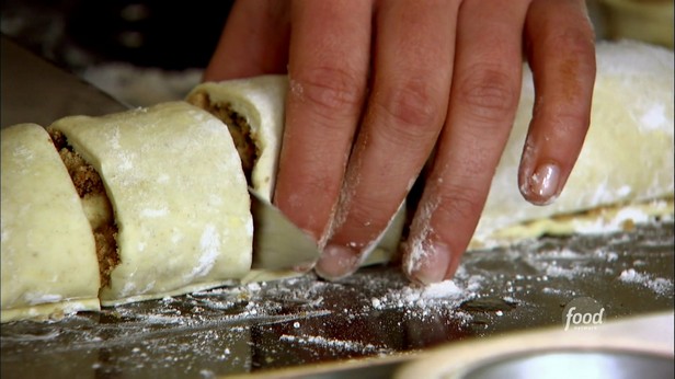 Schnelle, klebrige Brötchen aus Blätterteig