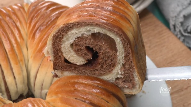 Villaleipää kanelilla ja suklaalla (Roll-roll)