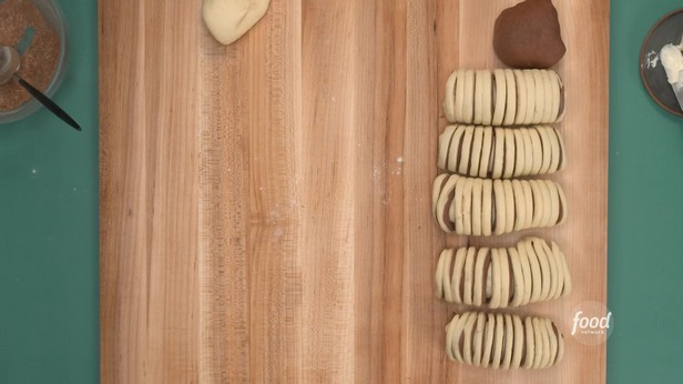 Villaleipää kanelilla ja suklaalla (Roll-roll)