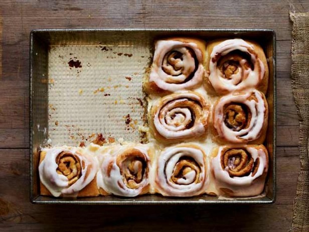 Klassische Cinnabon Zimtschnecken