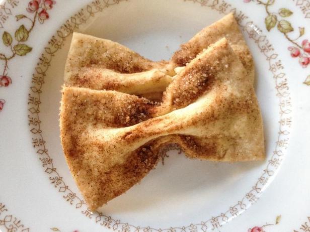 Knopfplätzchen mit Zimt und Zucker