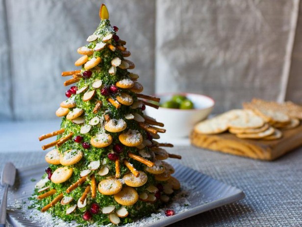 Käse- und Cracker-Weihnachtsbaum