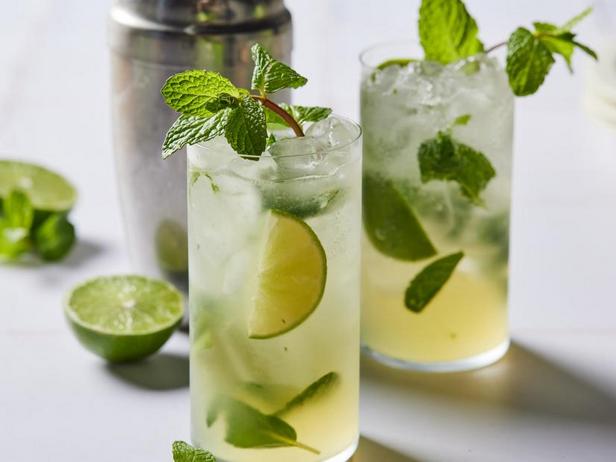Wie man einen alkoholfreien Mojito zubereitet