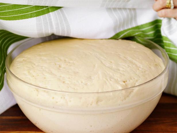 كعكات باركر هاوس بالخميرة مع الحليب