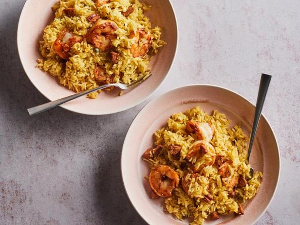 Zubereitung - Paella-Art mit Safranreis, Garnelen und spanischer Wurst