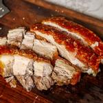 Gebratener Schweinebauch nach philippinischer Art