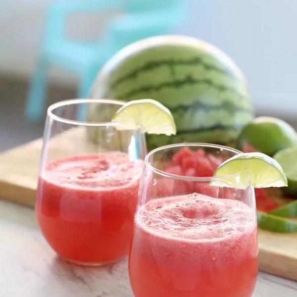 Wie man Wassermelonenlimonade zubereitet