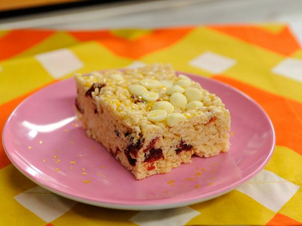 Rezept für Puffreiskuchen mit Marshmallows und weißer Schokolade