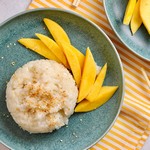 Thailändischer Mango-Klebreis