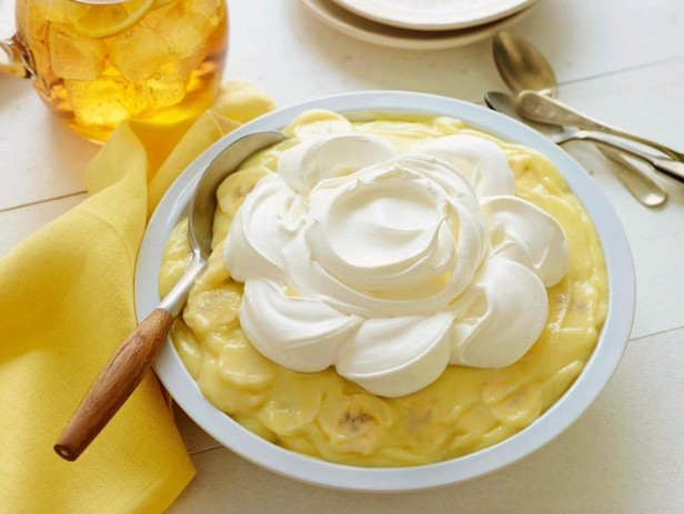 Amerikanischer Bananenpudding mit Keksen