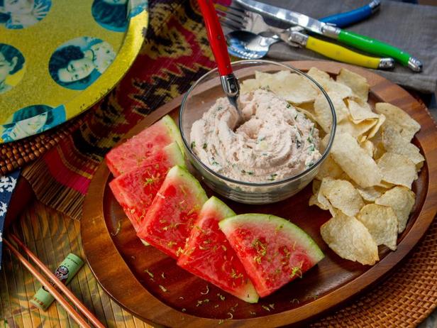 Rezept für einen Dip aus Dosen-Schinken und Taro-Chips
