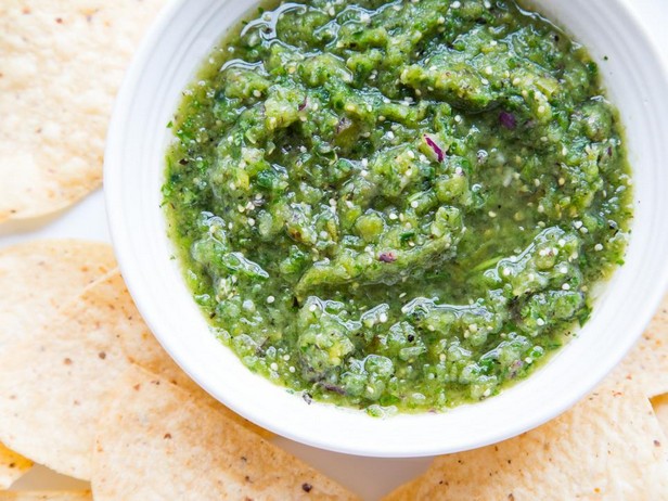 Salsa Verde im Mixer