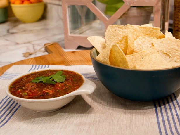 Salsa mit gebackenen Tomaten (Salsa Asada)