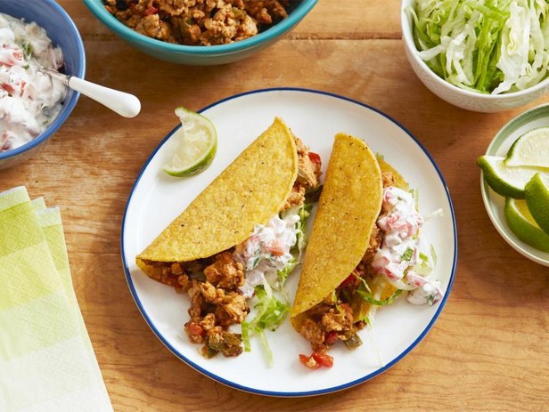 Hähnchen-Tacos mit Salsa