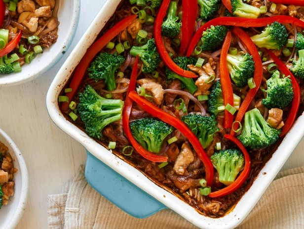 Reis-Hühnchen-Auflauf mit Teriyaki-Sauce
