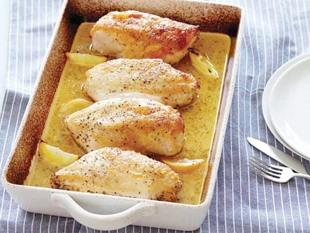 Hähnchenbrust in Zitronensauce gebacken
