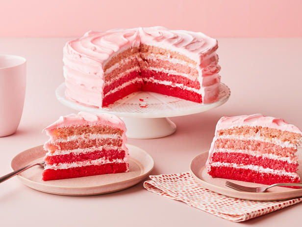 Wie man rosa Limonadenkuchen backt