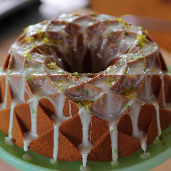 Rezept für Rührkuchen mit Zitronen-Limetten-Glasur
